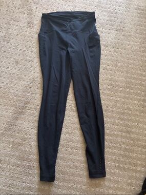 Lululemon size 6 leggings